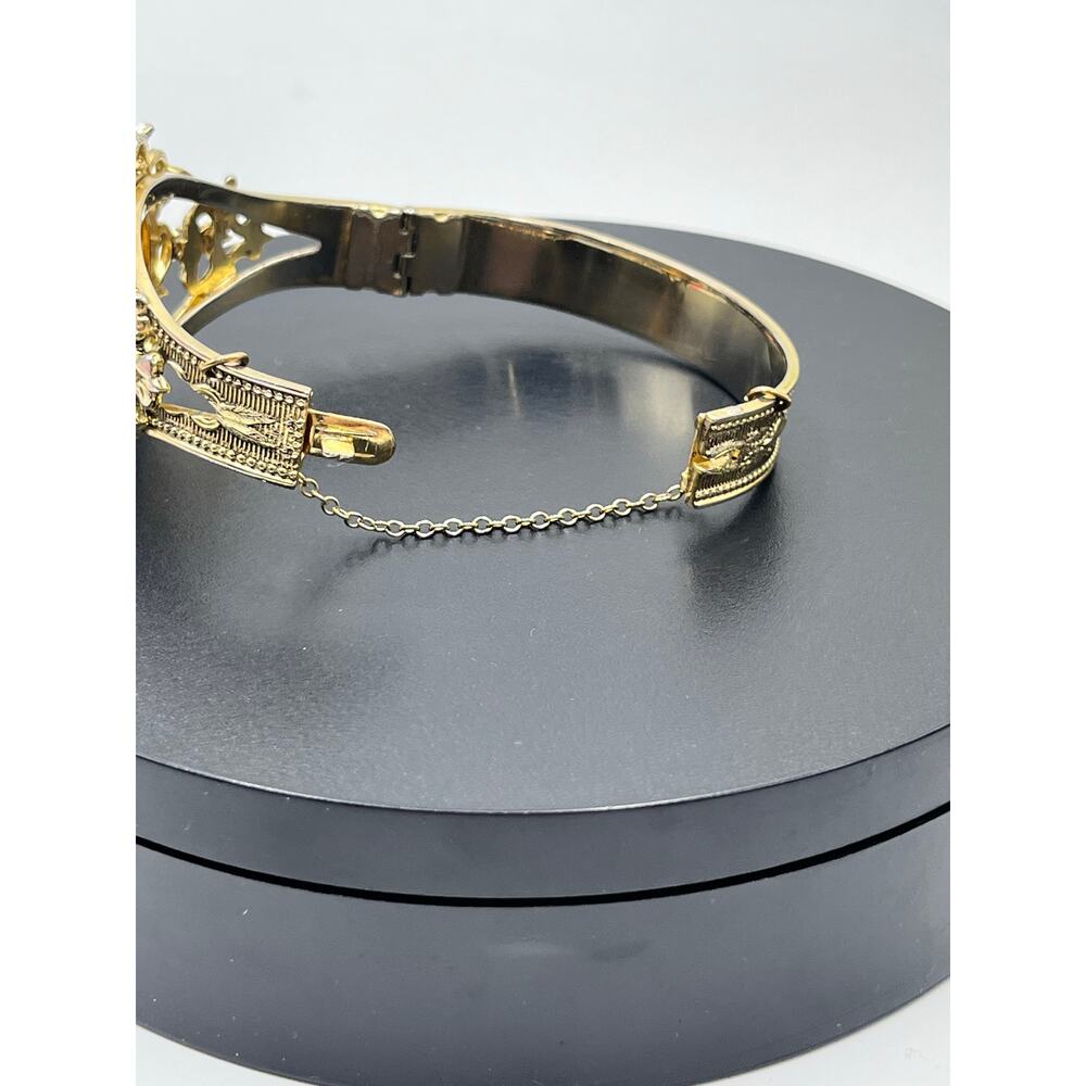 Whiting & Davis Vintage Ornate‎ Victorian Revival Gold Tone Lg Cabochon Bangle - Picture 4 of 9
